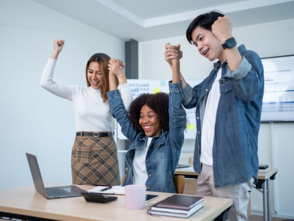 Alt text: Mentalidad ganadora emprendedores 2025 – Claves para desarrollar enfoque, resiliencia y éxito mental en el mundo del emprendimiento.